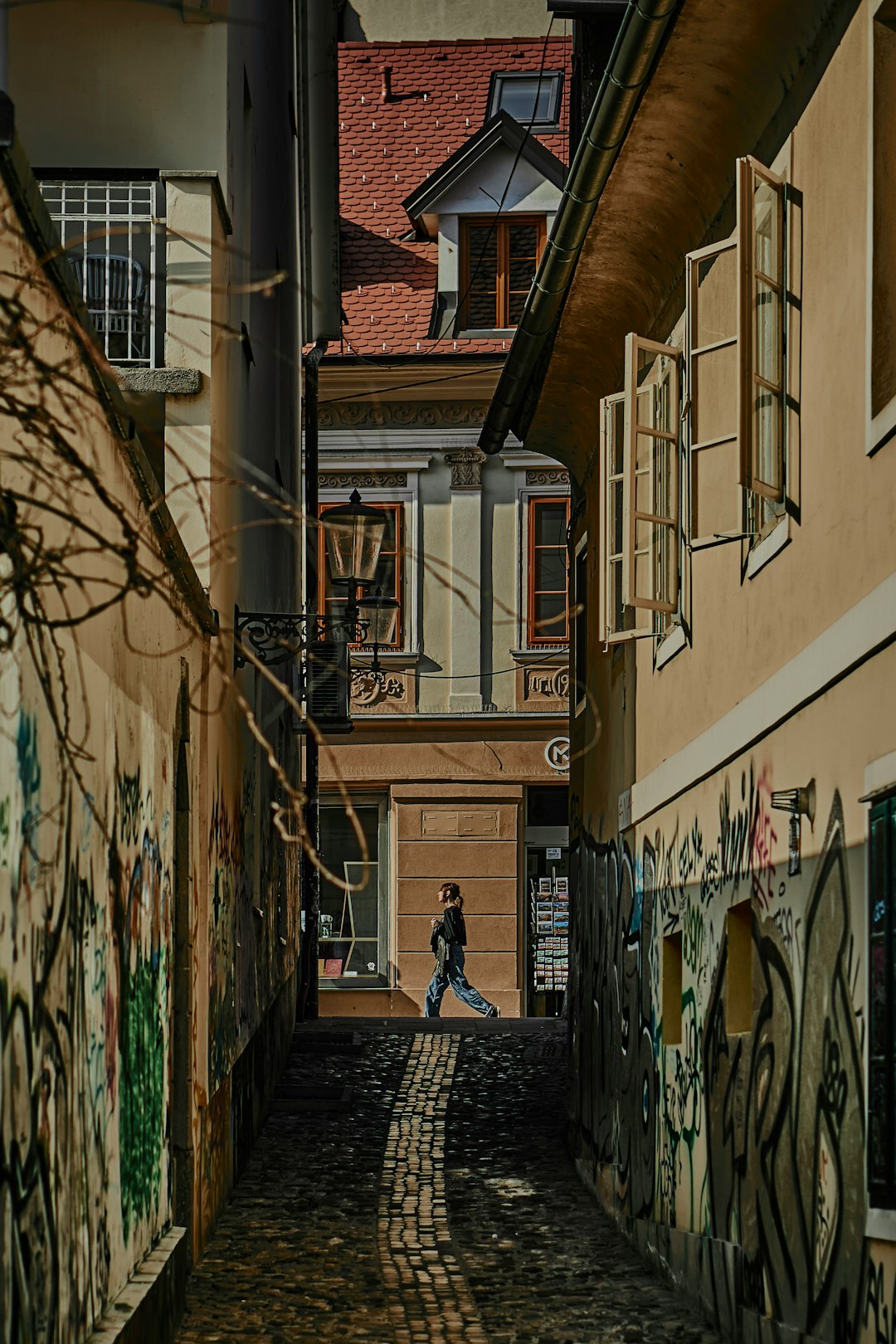 Büyükçekmece Kumburgaz Mahallesi Regal Buzdolabı Servisi | Profesyonel Çözümler